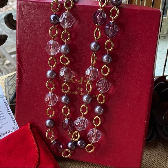 VINTAGE GOLD TONE KJL KENNETH JAY LANE AMETHYST LUCITE FAUX PEARL BEAD NECKLACE - Picture 4 of 5